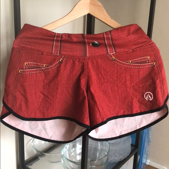 INKnBURN Pants - INKnBURN Red denim shorts NWOT size 10